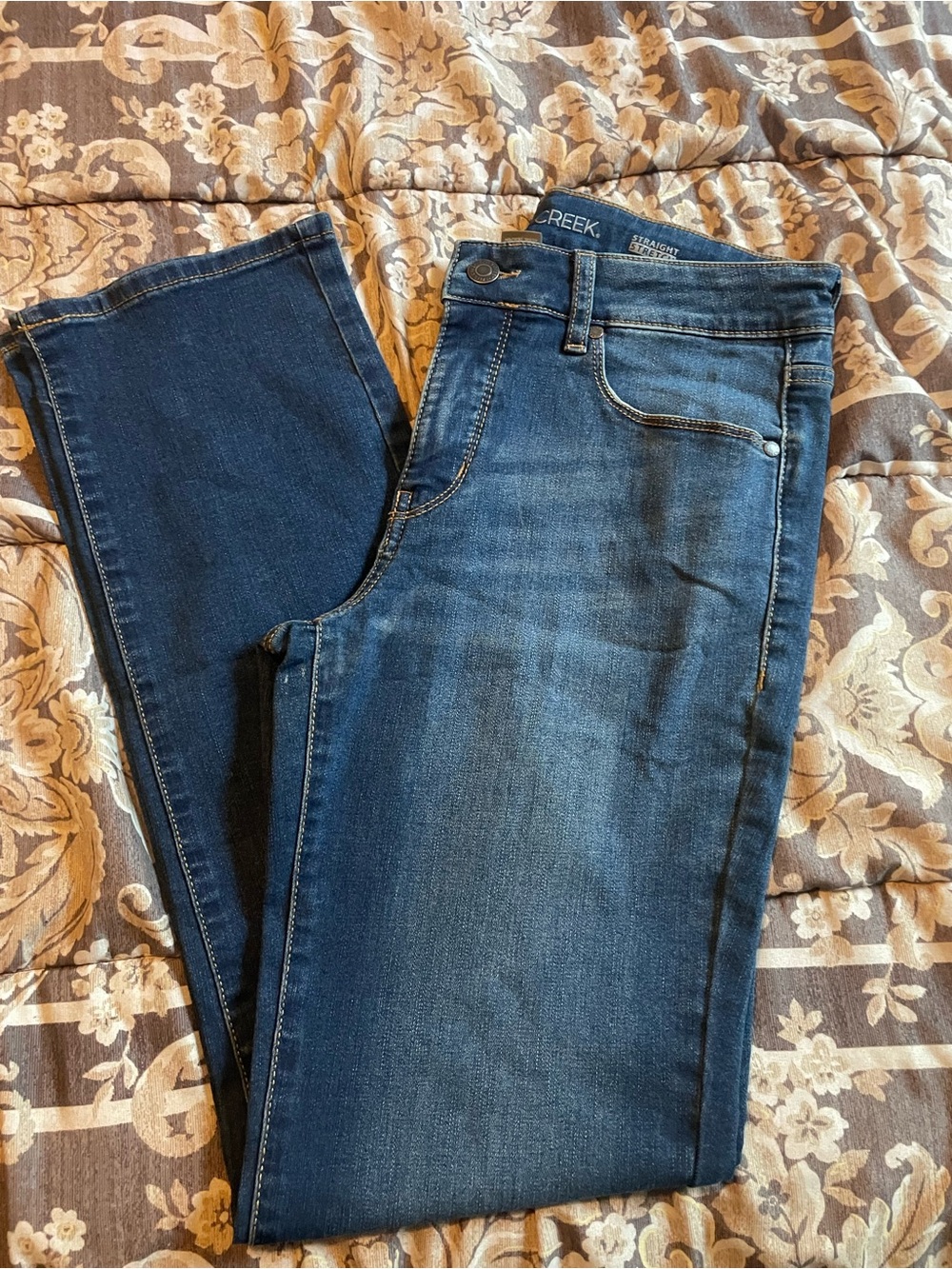 Falls Creek Straight-Leg Women’s Jeans in Dark Blue Wash